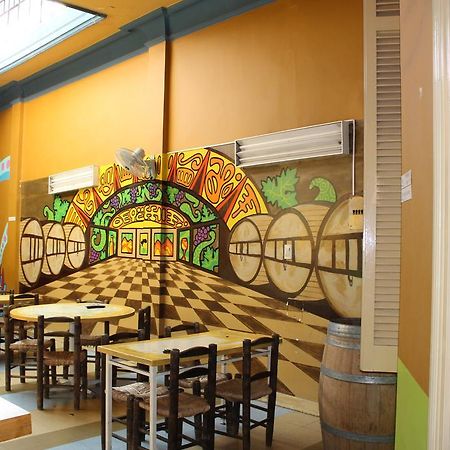 Malbec Hostel Central Мендоса Экстерьер фото
