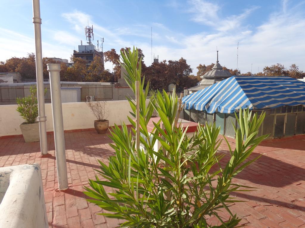 Malbec Hostel Central Мендоса Экстерьер фото