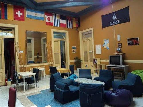 Malbec Hostel Central Мендоса Экстерьер фото